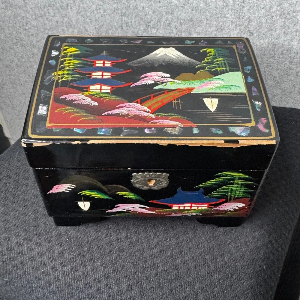 Vintage Japanese Lacquer Music Box Abalone Shell Inlay Blue Velvet Lined Mt Fugi